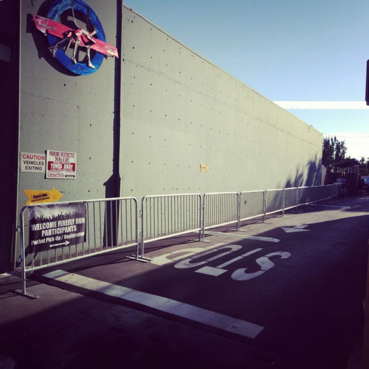 crowd control barrier